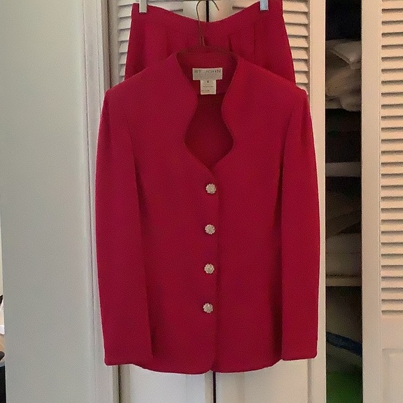 St. John’s evening magenta pink set - Picture 2 of 4